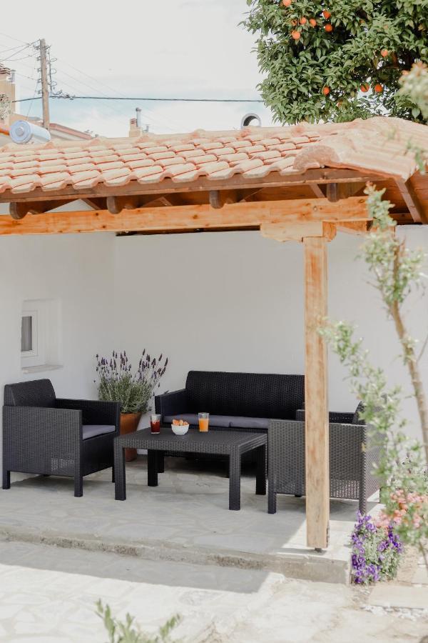 The Olive House Apartamento Néa Péramos Exterior foto